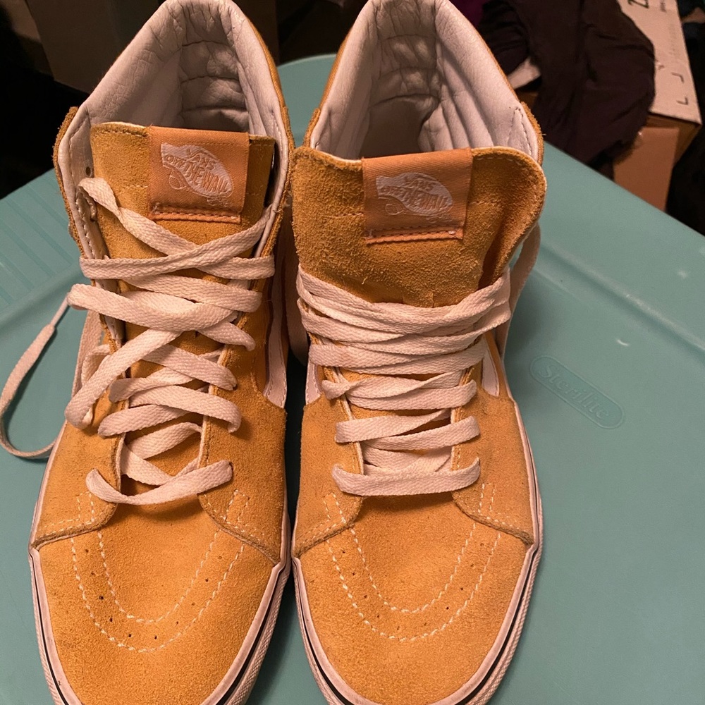 Shoes - Picture 2 of 3